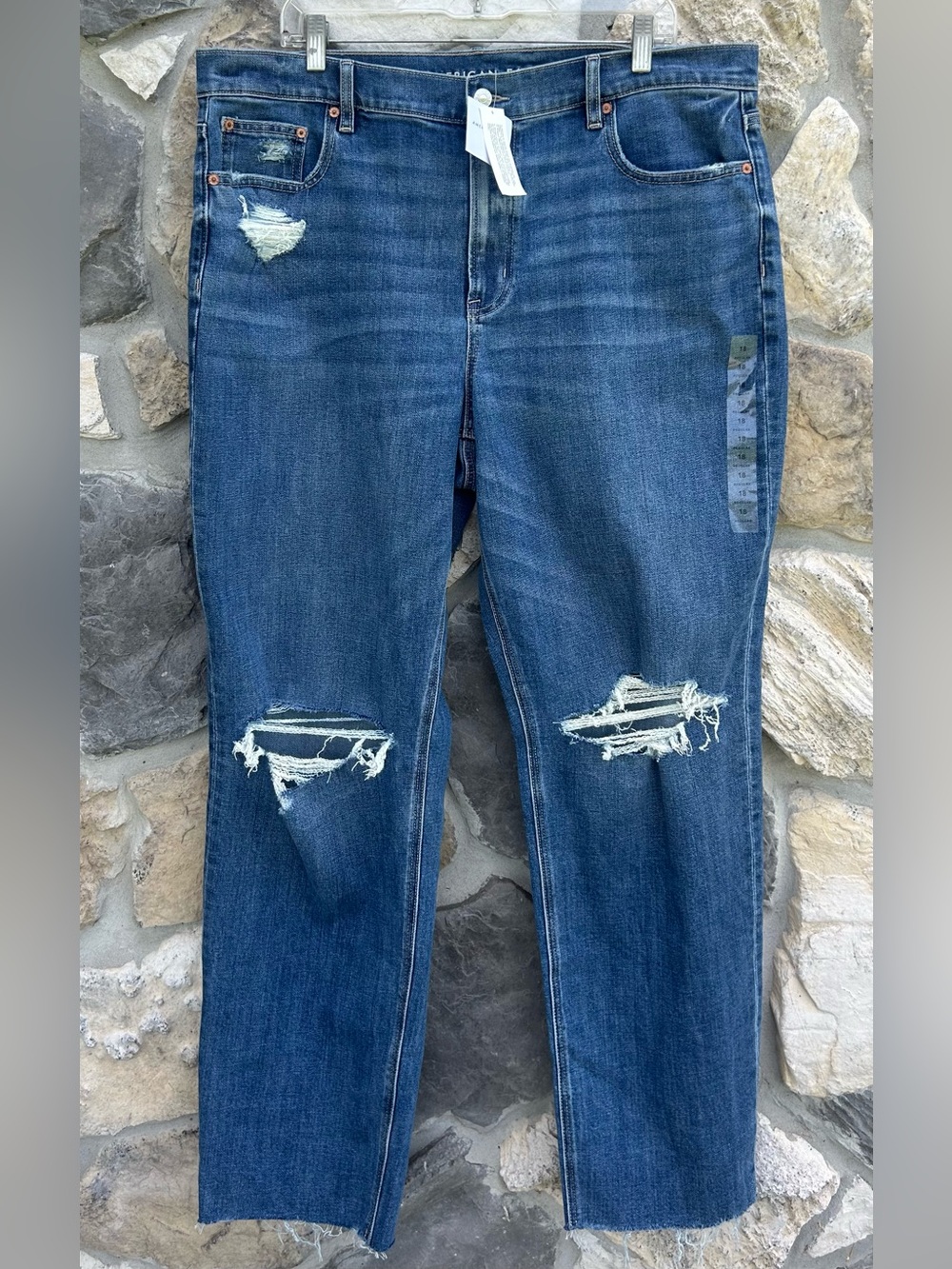 NEW American Eagle Super High Rise Straight Jeans Size 18 Distressed Raw Hem